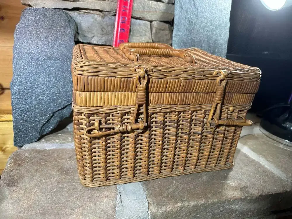 Vintage Wicker Sewing Basket or Picnic basket 11.5 Lx8.5 W8 H